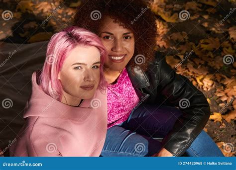 Interracial Lesbians Webcam Porn Videos .